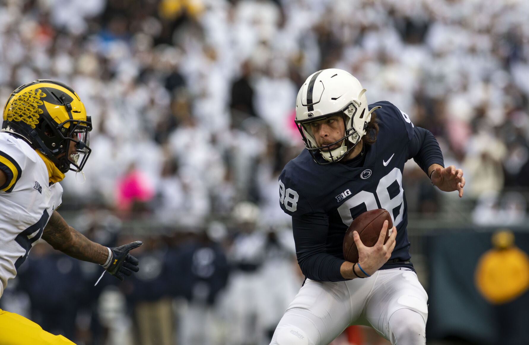 Penn State football vs. Michigan, Stout (98)